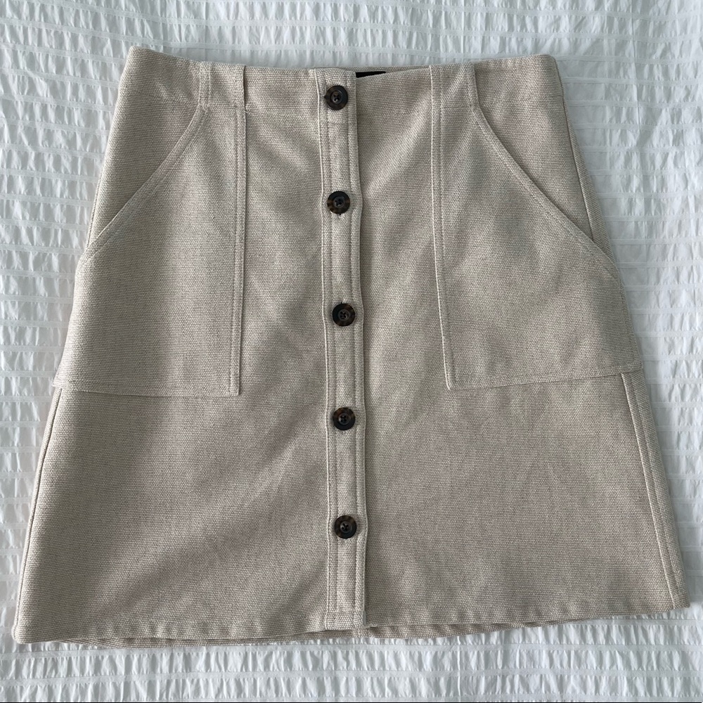 Cute Banana Republic Beige Mini Skirt - Picture 1 of 8